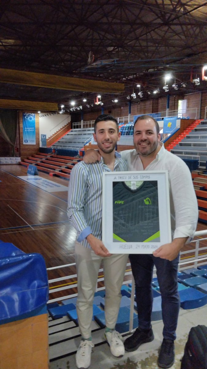 Álvaro García tweet media