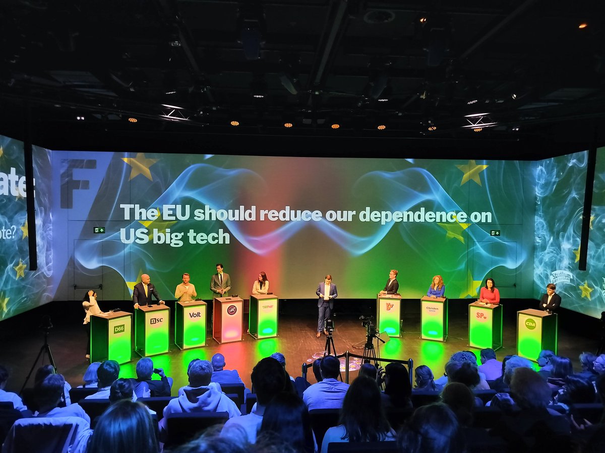 Pieter de Wilde (@pieter_dewilde) on Twitter photo Democratic political parties debate European politics in preparation for #eu2024 <a href="/univgroningen/">University of Groningen</a>. 👏 Democratic political parties debate European politics in preparation for #eu2024 <a href="/univgroningen/">University of Groningen</a>. 👏