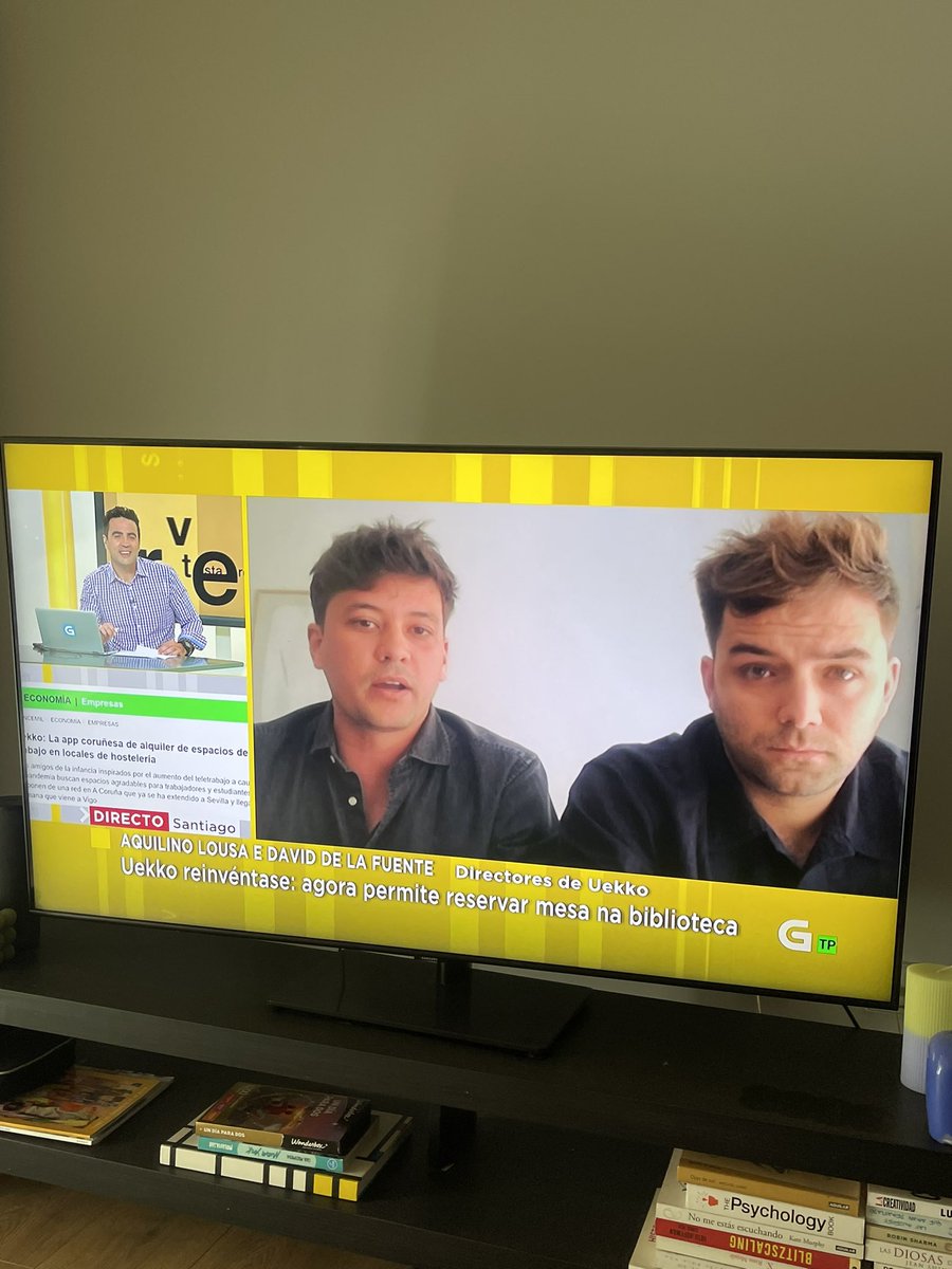 uekkocom's tweet photo. Hoy estuvimos en #ARevista da @crtvg explicando nuestro caso de uso en las bibliotecas 

🔗 Link completo de la entrevista: https://t.co/u6cqzSWJtn https://t.co/wG1LBny5Y0