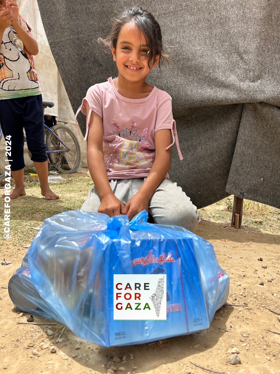 CareForGaza's tweet photo. We reached out to the displaced families today who are facing the turmoil of the crisis and distributed food packages.

Your support allows us to do what we can to help families feed their children. 

Your continued support is greatly appreciated. https://t.co/u4bqgzrxOV