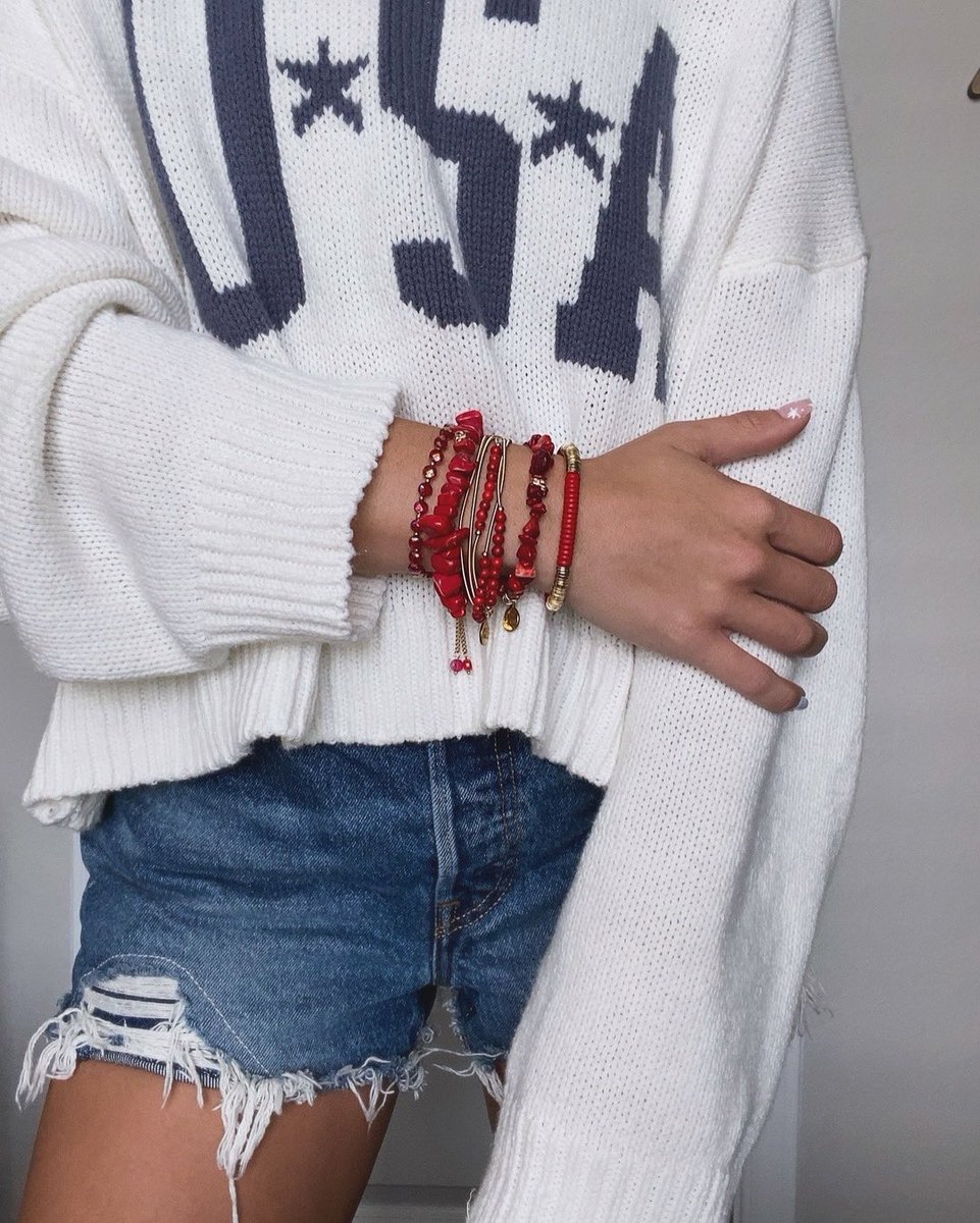 Happy Memorial Day 🇺🇸 #kinsleyarmelle #stainlesssteeljewelry #naturalstonejewelry #bracelets #braceletstack #boho #bohojewelry #bohostyle #memorialday #beachoutfit #boatoutfit #boatday