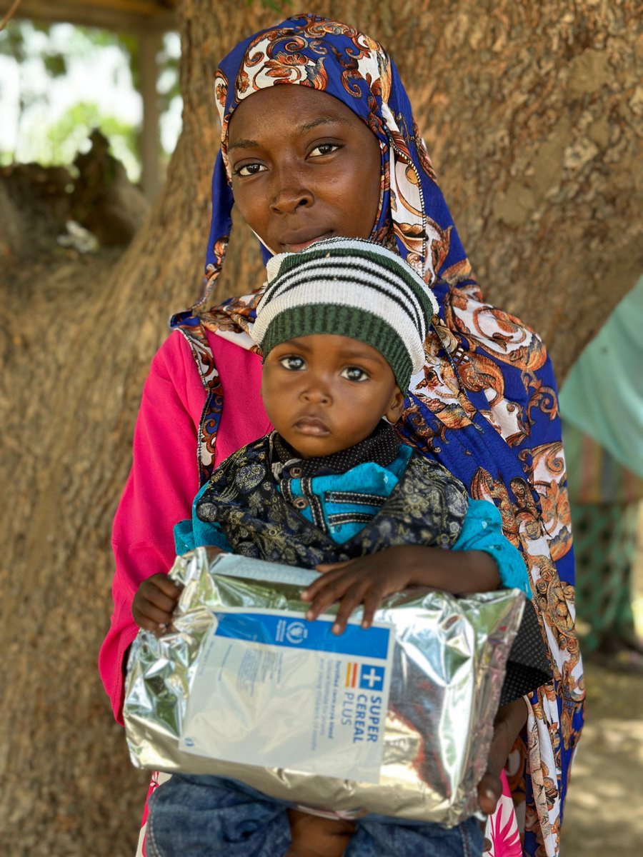 #Cameroon🇨🇲 Every day, we celebrate you🤱👩‍👧‍👦. To all the mothers facing hardship today, you're in our thoughts. @WFP sends strength & love to refugee moms, those in war zones, & anyone struggling. You're amazing ! #HappyMothersDay❤️