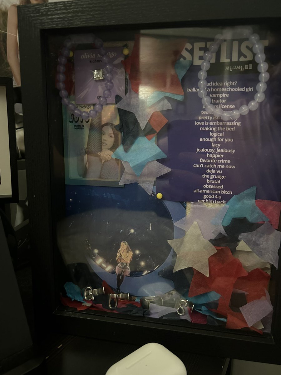liviespresso's tweet photo. Finally finished my GUTS world tour shadow box after 2 (almost 3) months!! #GUTSTourMiami #GUTSWorldTourMiami https://t.co/tz90zthb3P