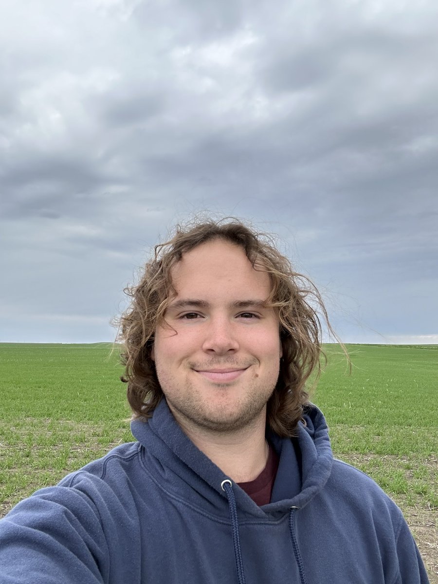 We are excited to welcome Braiden Leppa to our team. Braiden is the agronomist, based out of our Tugaske location. He is a recent grad from the U of S. If you need any agronomy assistance, give him a call 306-750-6554. He would be happy to help.
#growit @coopagro_crs #plant24