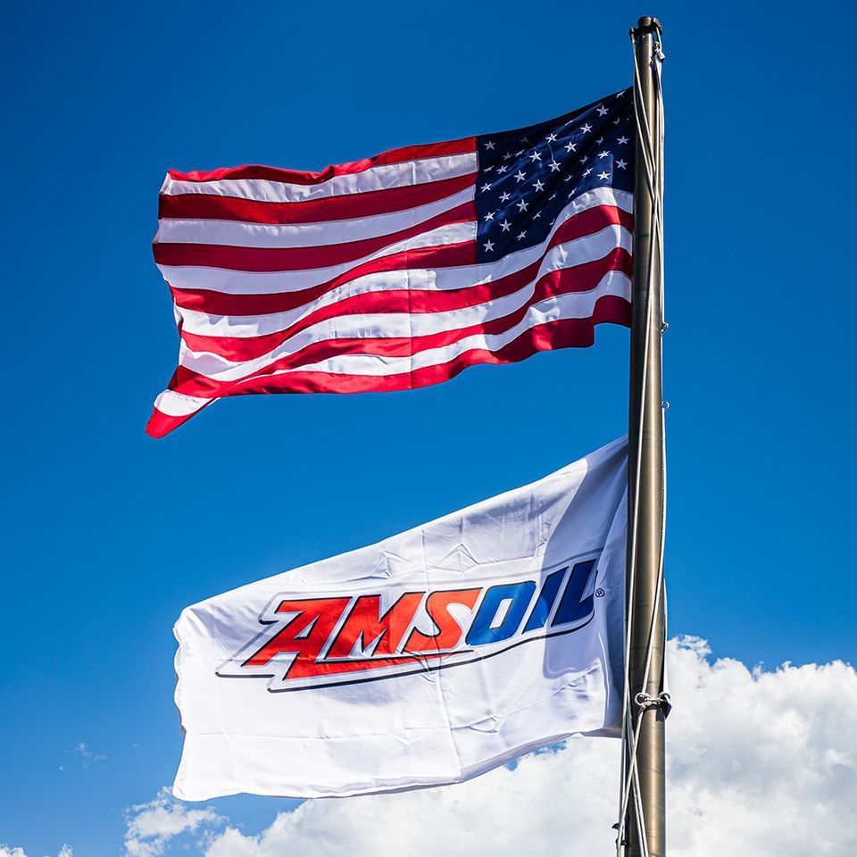 Today we are honoring all who have served our country. We thank you for your sacrifice and service. 🇺🇸

#HappyMemorialDay #ThankYou