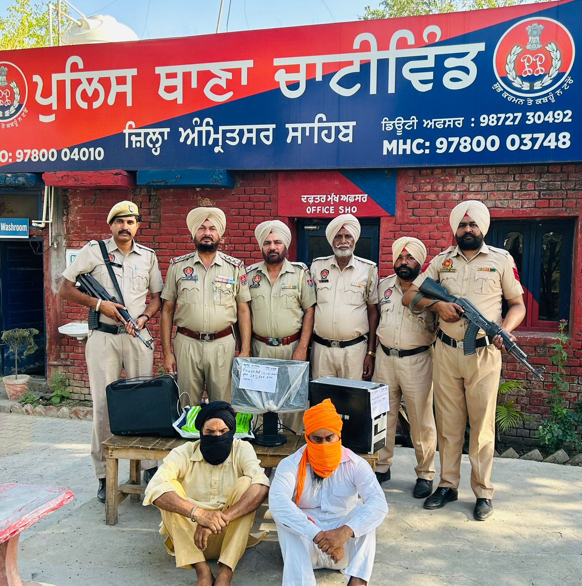 Amritsar Rural Police swiftly responded to a threatening letter on Babbar Khalsa International letterhead targeting a local factory owner & demanding ₹80 lakh extortion from him. 

An FIR was promptly registered against unknown perpetrators & utilizing advanced technical