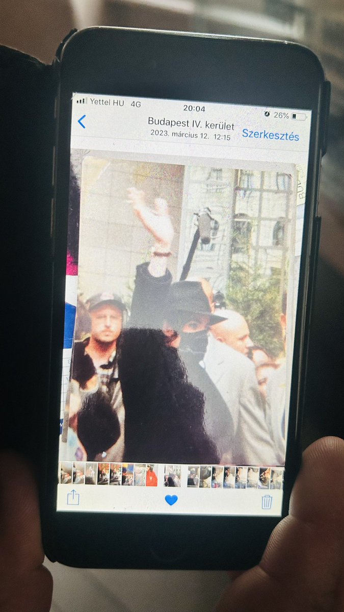 _MonicaJackson_'s tweet photo. In Budapest, when I posted a photo, I met a fan who stood up to look at the photo. I asked him if he had seen his concert, and he showed me a lot of photos taken in 1996 at the Kempinski Hotel Corvinus Budapest and the restaurant next to it.
#MichaelJackson https://t.co/Avyt1lZLp9