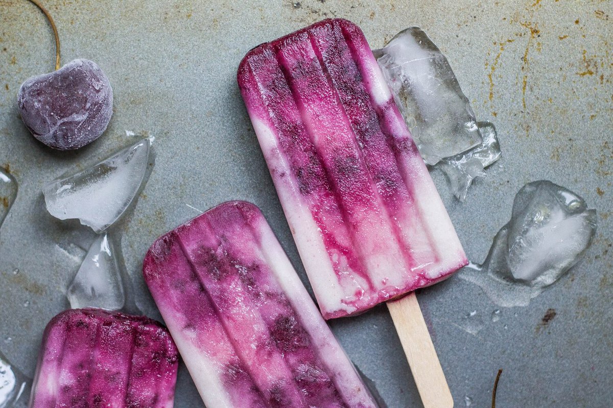 farmersmarkets's tweet image. Grape Popsicle Day 🏖️ May 27  #foodholiday #popsicle youtu.be/e5j7UhhPPxU?si… via @YouTube