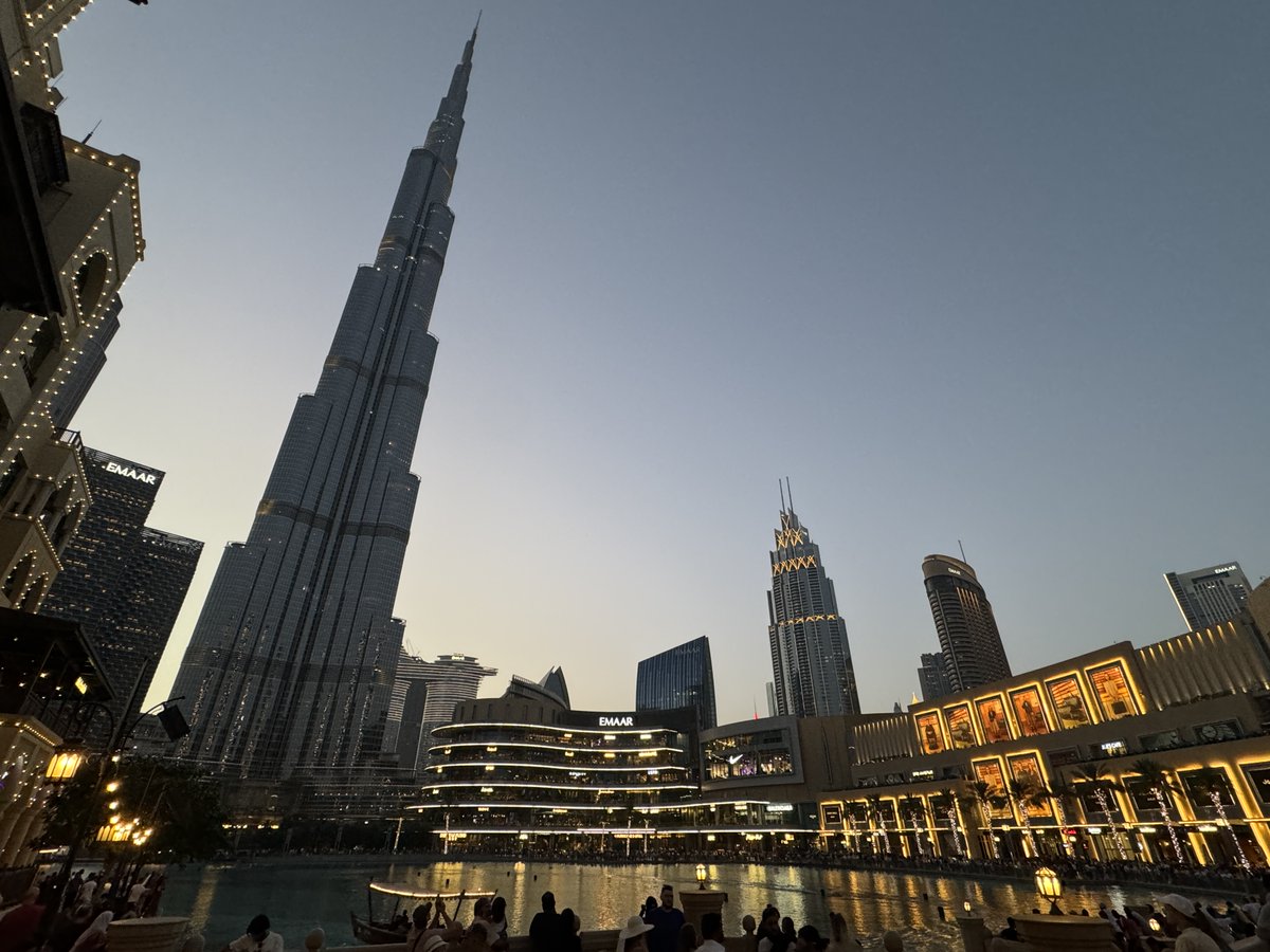 g_f_Lab's tweet photo. #ドバイ に行ってきました🇦🇪✨
二回目のドバイでしたが、やっぱり凄かった🤩
実際に『違う文化や価値観』に「体験」を通して触れることで、
自分自身の視野や価値観が拡張され成長につながっていくんだなと改めて感じることができました☺️
#Dubai #AcSEED #ACBANK https://t.co/LD9SHfapnj