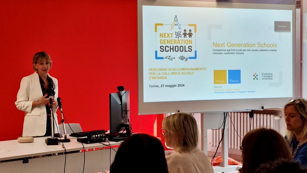 AnciLiguria's tweet photo. 🏫#NextGenerationSchools: all’ISS Ferraris-Pancaldo di Savona l'incontro di @CSP_live con i Comuni delle Province di Savona e Imperia assegnatari dei fondi del @MIsocialTW per nidi e scuole infanzia (Pnrr e Sistema 0-6).
👤Apre i lavori la vicepres. Anci Liguria @ElisaDiPadova https://t.co/RR0d8UaF4k