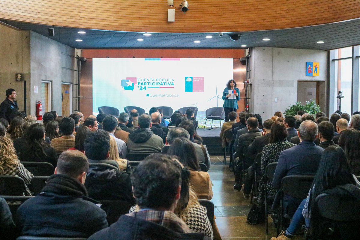 MinEnergia's tweet photo. Ya comenzó la #CuentaPública Participativa del Ministerio de Energía, donde realizamos el balance de la gestión 2024.⚡️

Sigue la transmisión en → https://t.co/qBdxZ74yVV https://t.co/8B1YHvCa9L