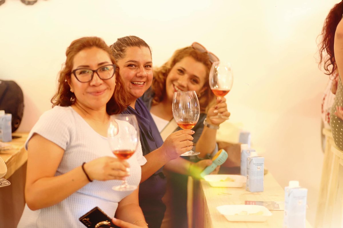 Feria Nacional del Queso y El Vino tweet media