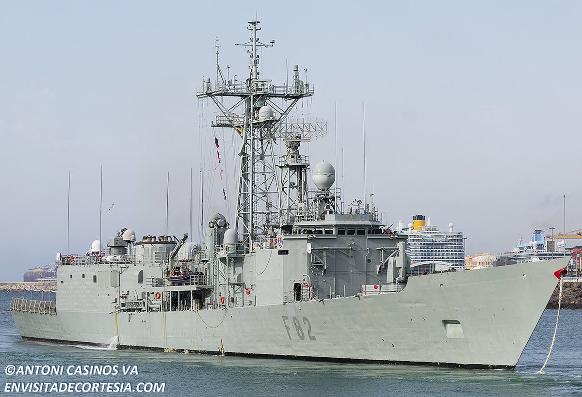 Spanish Navy Santa Maria-class ASW frigate ESPS Victoria (F82) coming into Barcelona, Spain - May 27, 2024 #espsvictoria #f82 SRC: TW-@Visita_Cortesia