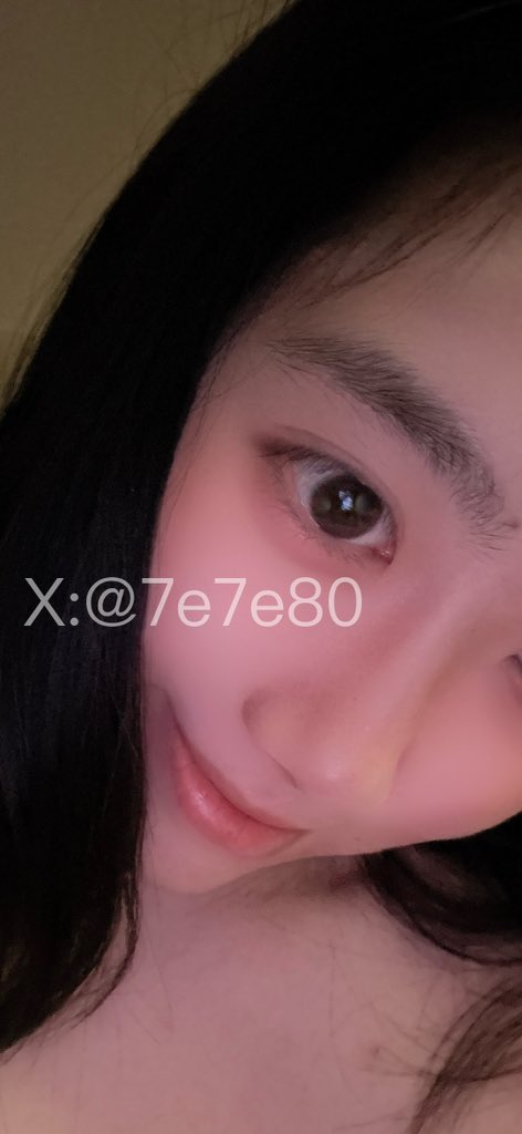 7e7e80's tweet photo. 露个���😴有需要的哥哥dd我呀～棉丝内都有，啾咪～ https://t.co/71zaoIeRgi
