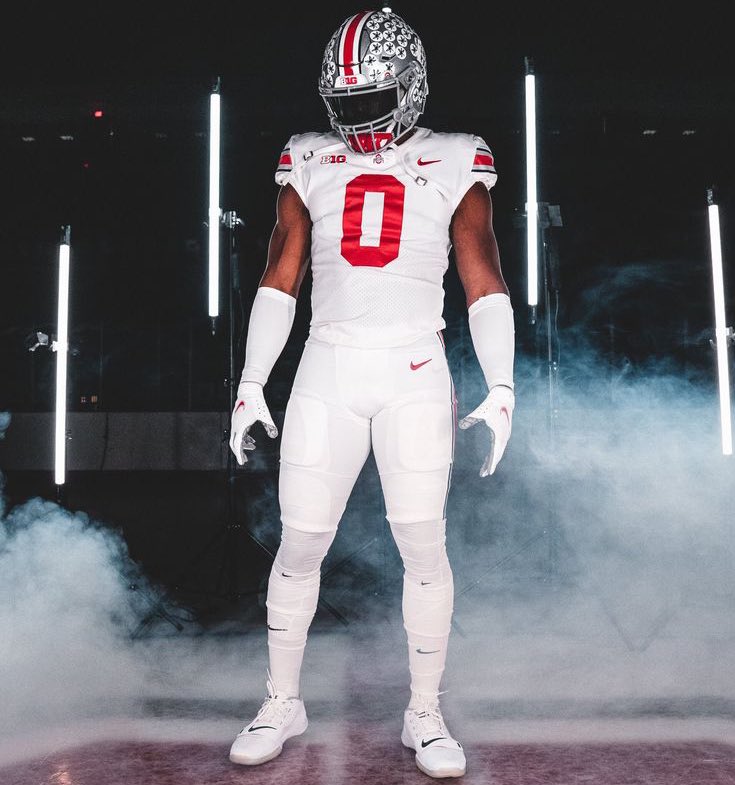 ANY 2024’s, 2025’s, 2026’s WITH NO D1 ⭕️’s YET? 

Evaluated positions: FOLLOW, DM FILM & RETWEET POST‼️❕‼️❕‼️

QB 🏈
WRs 🙌🏾 
OL 🥞 
DE 💪🏻
LB🦍 
RBs 👣
K/P 🦵🏽

🔴⚪️🔴⚪️🔴⚪️🔴⚪️🔴⚪️🔴⚪️🔴⚪️

#OHIOSTATE #BUCKEYES #D1BOUND