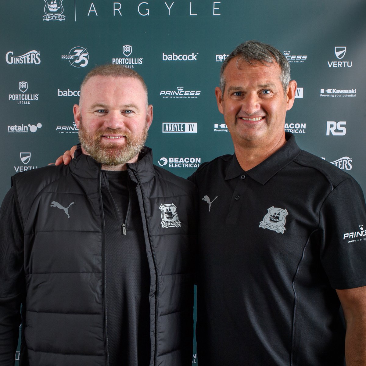 Our new Head Coach 🙌

@WayneRooney | #pafc