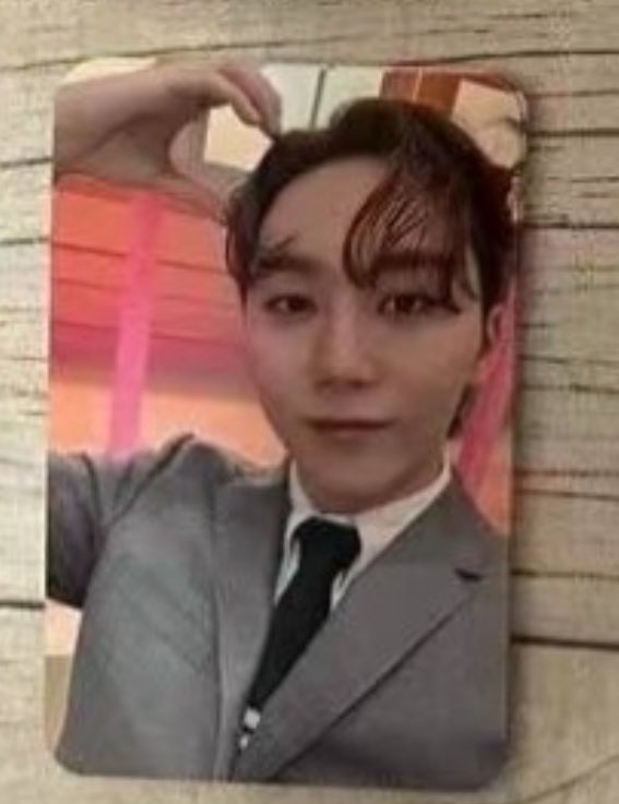 SoundSamHee's tweet photo. WTS PC DINO 17 RIGHT IS HERE POB YES 24 &amp; PC SEUNGKWAN 17 RIGHT IS HERE BEATROAD 

Buat dinonya 90k 
Buat seungkwannya 95k 

Ini udh includ adm 
Dom bogor
Co by oren 
Nego boleh kok 

#seventeen #wts #zonauang #Zonajajan https://t.co/Kp4m6jEFkG