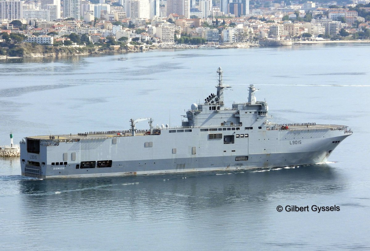 WarshipCam's tweet photo. French Navy Mistral-class amphibious assault ship FS Dixmude (L9015) leaving Toulon, France - May 27, 2024 #fsdixmude #l9015 

SRC: TW-@GGYSSELSSHIPS https://t.co/YrXtj07Sw9