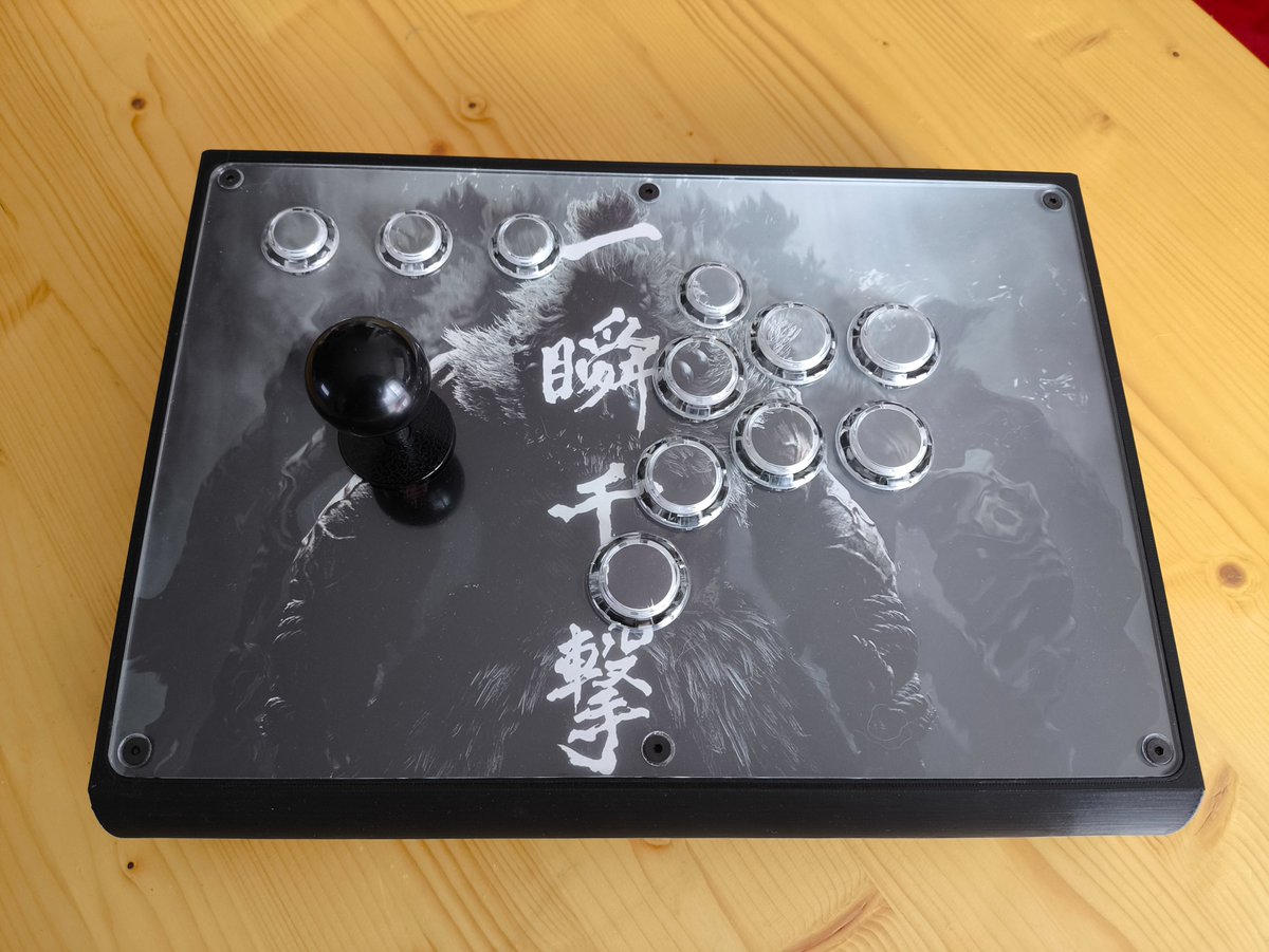 MESSATSU!

Akuma joins the battle, the demon is ready to fight!

You can choose you Arashi with the custom layout and custom artwork in our eShop:
saveyourgames.it/en/prodotto/ar…

#3dPrint #Arashi #AKUMA #LayoutSF6 #Sanwa #Brook