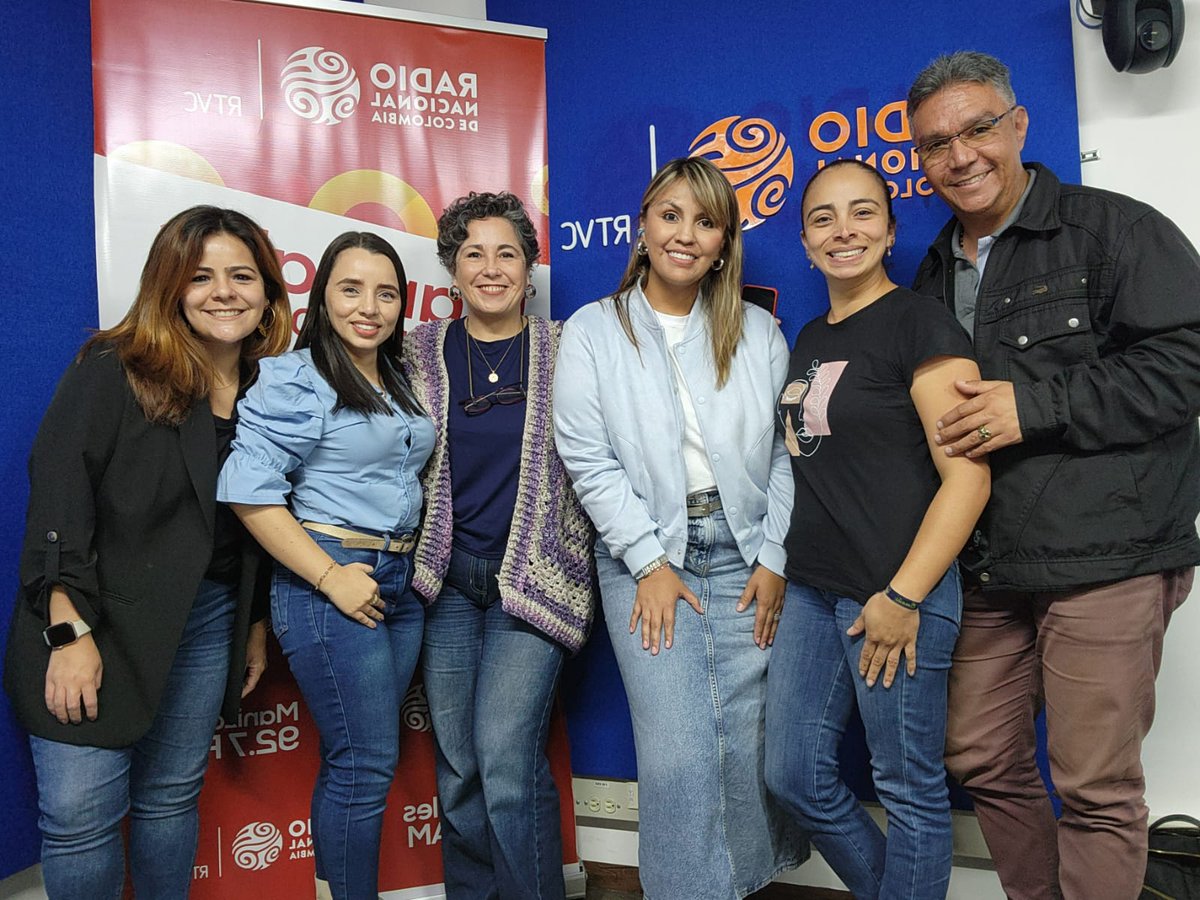 animesa's tweet photo. Después de cinco meses por fin volvemos a tener el equipo completo. Bienvenidas de nuevo @vanesanchez89 y @AndreaFrancoJ, nos hicieron una falta espantosa. Completos con @acardonaca, #PaulaRodriguez y @tigresalsa listos para trabajar por el Eje Cafetero. https://t.co/QAOlP5cIva