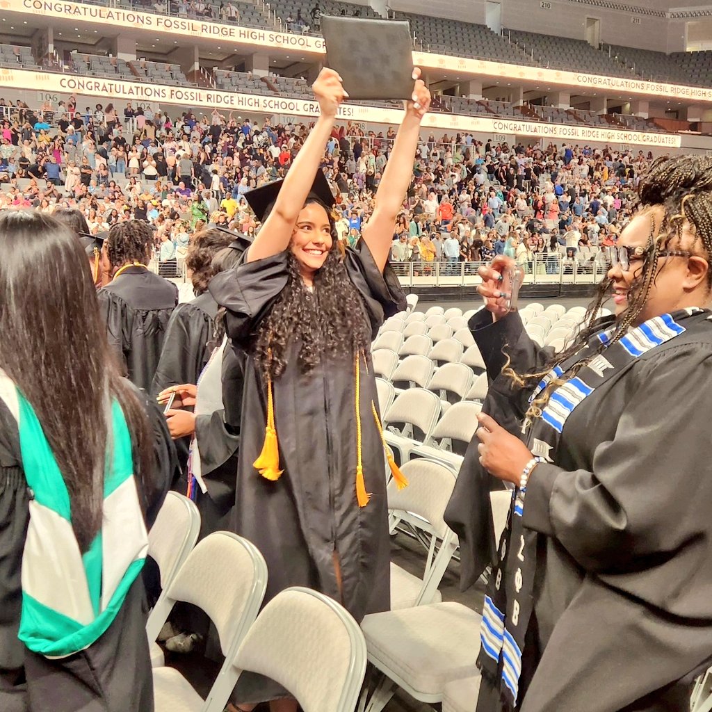 Congratulations, @FossilRidgeKISD Class of 2024! We are so proud of you and can't wait to see all that you will accomplish next! #KISDGrad24 #CelebrateKISD 🎓