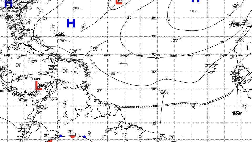 ⛈️El NHC/TAFB ha identificado la tercera onda tropical frente a la costa occidental de África. NO tiene potencial de desarrollo ciclónico.