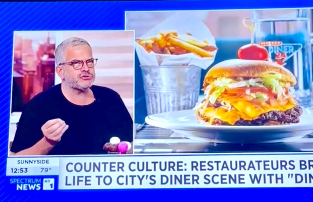 My cousin STRATIS killing it on NY1 News with a feature on his new Diner 24/7NYC…..🍽️🇺🇸🇬🇷 @stratism @ny1 #Gramercypark #GreatDinerNYC