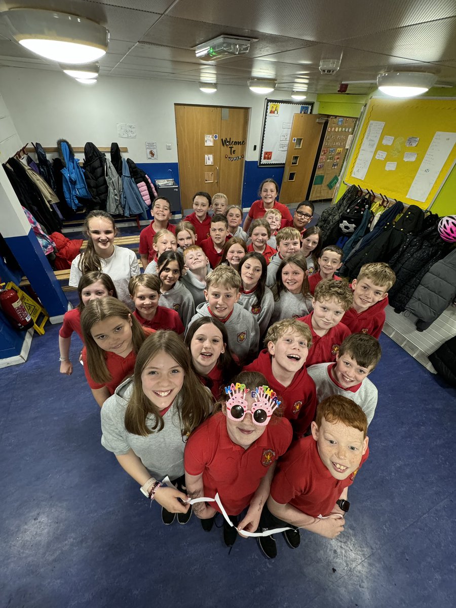 P6/7 took on a challenge of cutting a piece of A4 paper that the whole class could stand inside! They did it by following some steps and using problem solving skills. We even tried an A3 piece of paper and got all of P5 in too! #Challenge #ProblemSolving #MCPSP67 <a href="/WLmaths/">WL Numeracy and Maths</a>