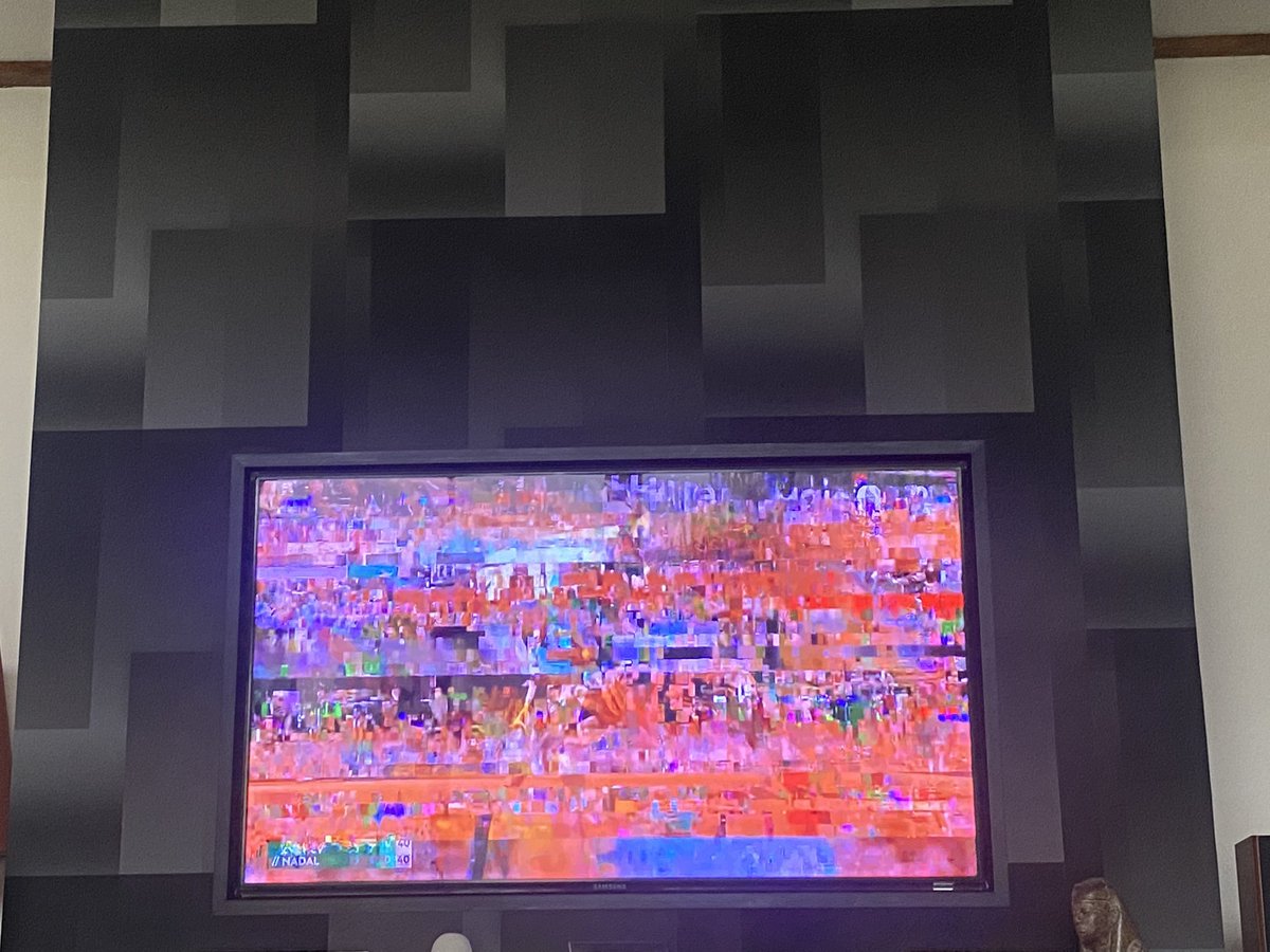 GuyRoots's tweet photo. @francetvsport il se passe quoi la???
Y’a que France 2 qui deconne!!!!!! 😡😡😡 https://t.co/rOfjk90met
