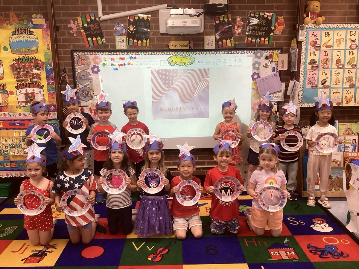 On this Memorial Day Pre-K remembers and honors all who served! They are our heroes!❤️🇺🇸⁦<a href="/MeadowDriveElem/">Meadow Drive School</a>⁩ #USA