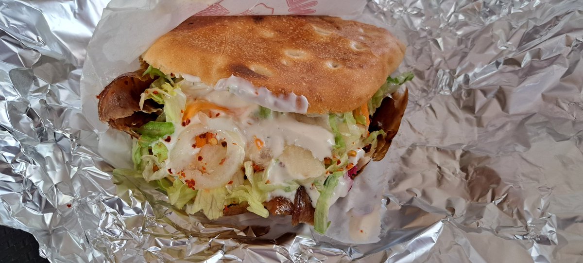 BuchiMGH1893's tweet photo. Heute mal wieder lecker Döner vom #Balis Imbiss hier in #BadMergentheim https://t.co/EIPFfETIpk