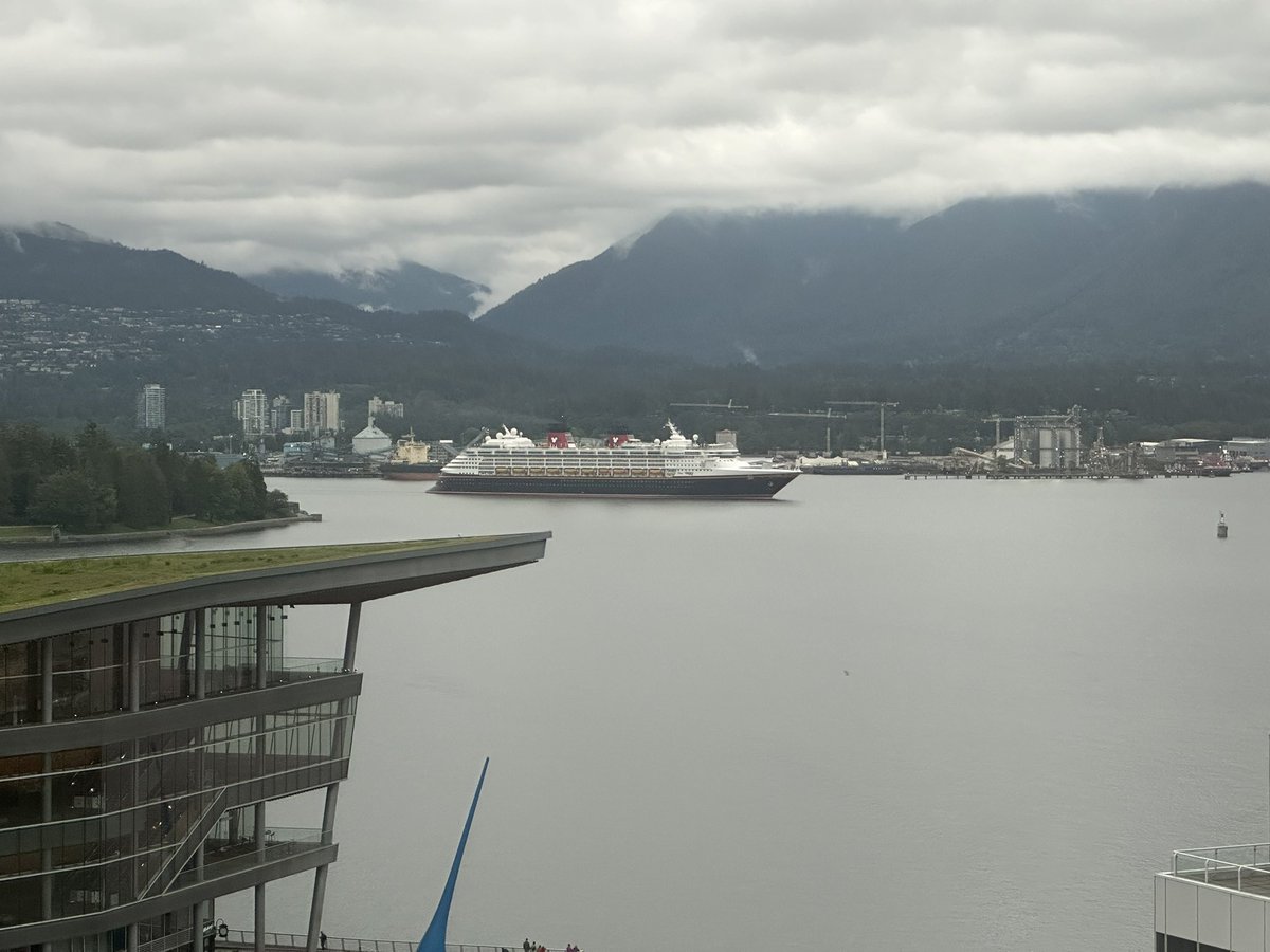 gregauerbach's tweet photo. @TheDCLBlog @DisneyCruise #DisneyWonder position confirmed https://t.co/EQc6yIV3dS