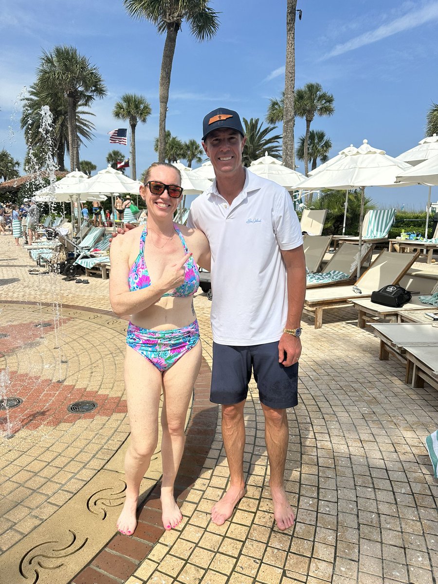 A wonderful Memorial Day weekend at Sea Island for the annual Georgia Neurosurgical Society meeting! Also met Matt Ryan at the pool. 🏈