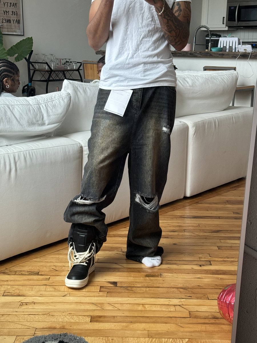 LXRD_JAY's tweet photo. Creating Denim has been the most challenging shit I’ve ever done I promise making good jeans isn’t easy. https://t.co/OfpBfrCHMM