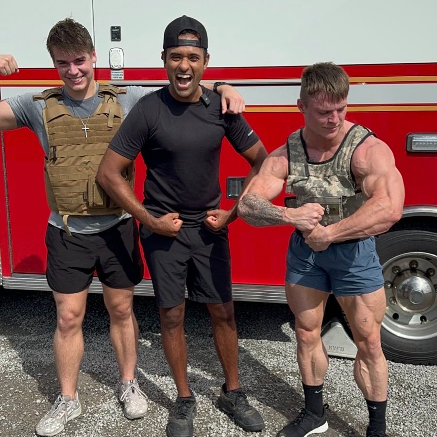The three of us finished the full Murph at the same time, the only difference is that one of us wasn’t wearing massive weighted vests the entire time! Grateful to celebrate Memorial Day with these young guys joining the police academy next year. 🙏🏾