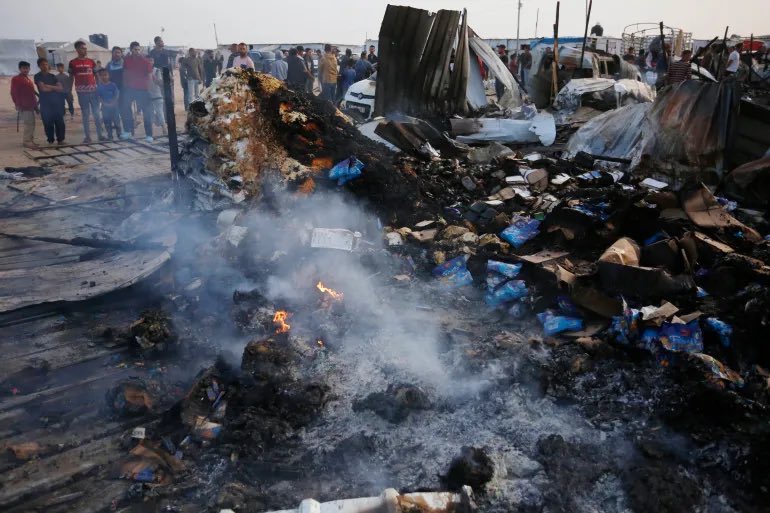 AbujomaaGaza's tweet photo. Do not forget..

It is not only #Rafah, which is being burned, but Gaza, Deir al Balah, Al Nusairat, #Jabalia and every city, every neighbourhood, every refugee camp and everywhere are being burned! https://t.co/Ff3S9yhc4h