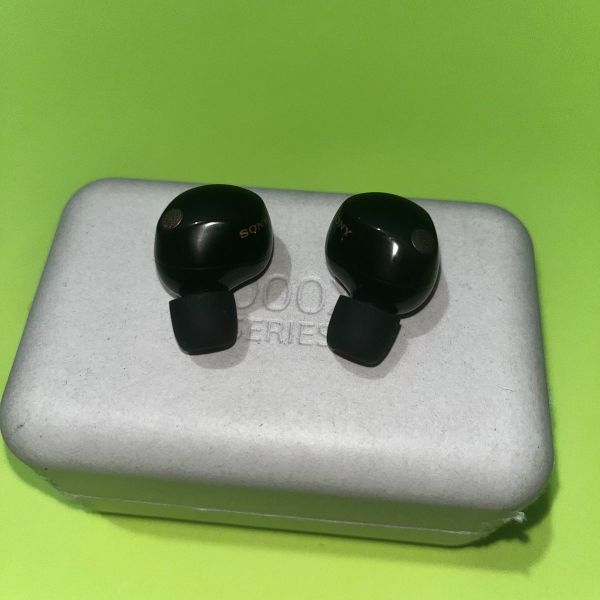 sonye0s's tweet photo. WTS LFB ph

SONY WF-1000XM5 Wireless Earbuds (Black) complete w/ box and inclusions

✧ 10,000 PHP

✰ bought for 12,999 in Sony Official Store
✰ with receipt and proof of purchase
✰ good as new, purchased 040224

see pics for +details!

phone iphone earphones ipad sony samsung https://t.co/1ZsMERTPYB