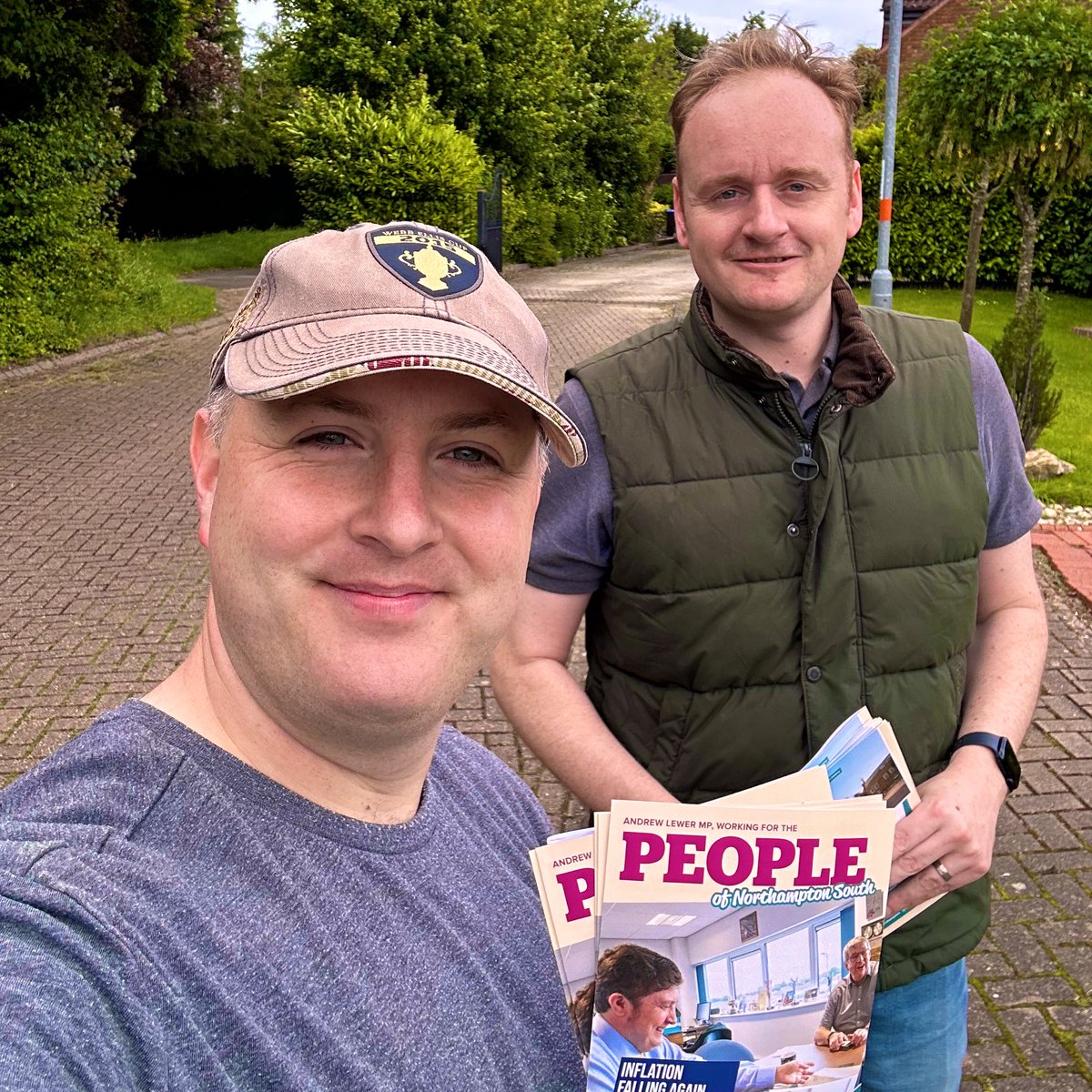 Out on the doorsteps today supporting @ALewerMBE in #NorthamptonSouth #VoteConservative #GE24