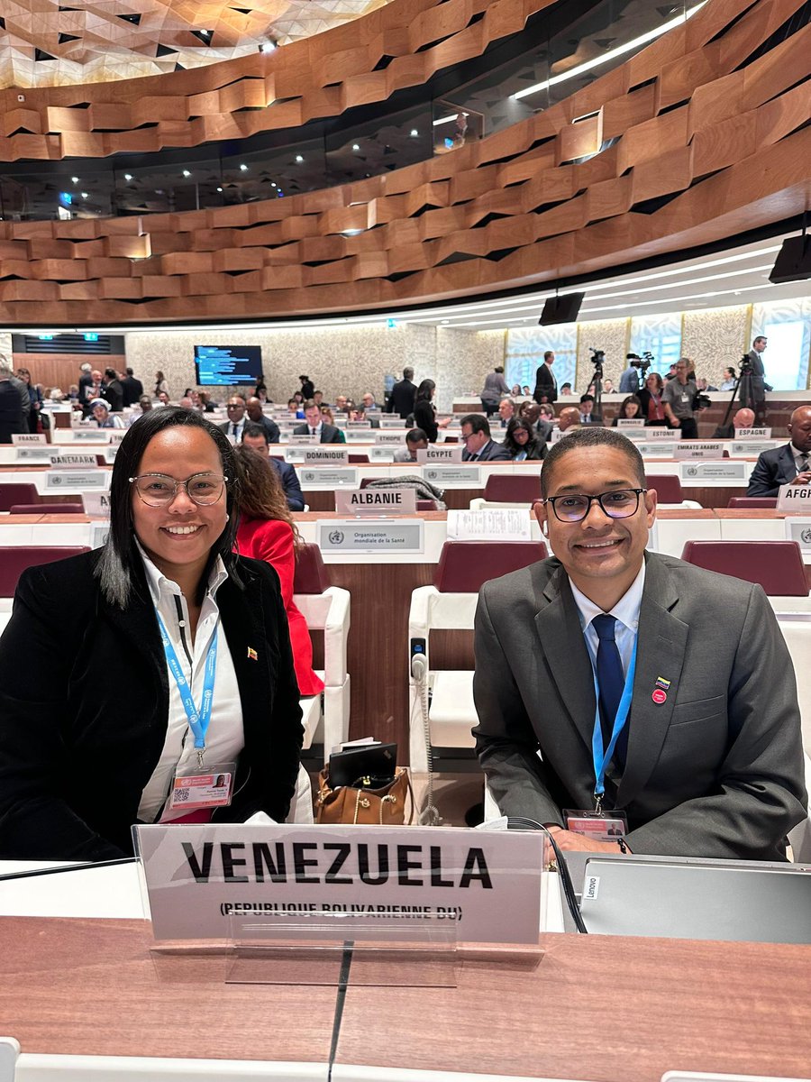 La República Bolivariana de Venezuela dice presente en la Asamblea Mundial de la #Salud que se desarrolla en #Suiza, bajo el lema “Todos por la Salud, Salud para Todos”, desde hoy #27May hasta el 1Jun #LasCallesSonDelPueblo #WHA77 @NicolasMaduro @WHO @CancilleriaVE