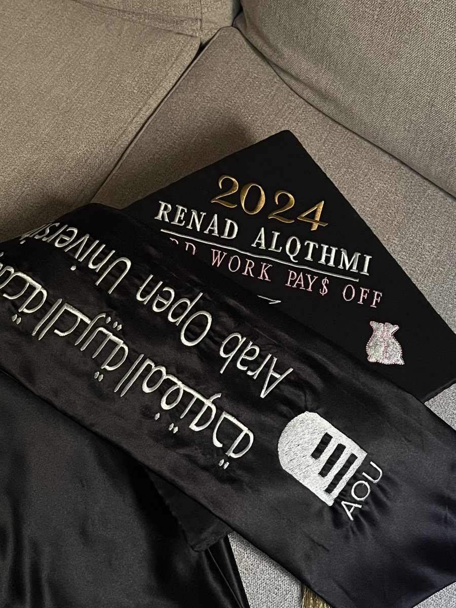 renadalqthmi's tweet photo. ✨✨ https://t.co/VzcTeavnDe