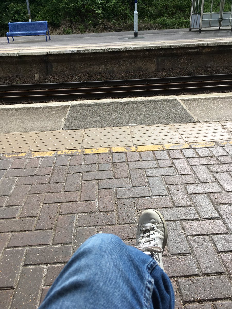 First leg of journey to ⁦@JSTheatre⁩ to see Laughing Boy this evening. Train, tube, no bus though!