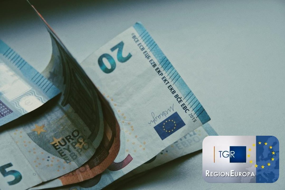 #risparmio #Italia 💶 L’indagine sulla “geografia del risparmio delle famiglie” in Italia del Centro Studi G.Tagliacarne nel servizio di <a href="/a_silves/">Antonio Silvestri</a> al <a href="/tgrregioneuropa/">Tgr RegionEuropa</a>. I primi dieci posti della classifica sono occupati esclusivamente da piccole province, la cui popolazione nella