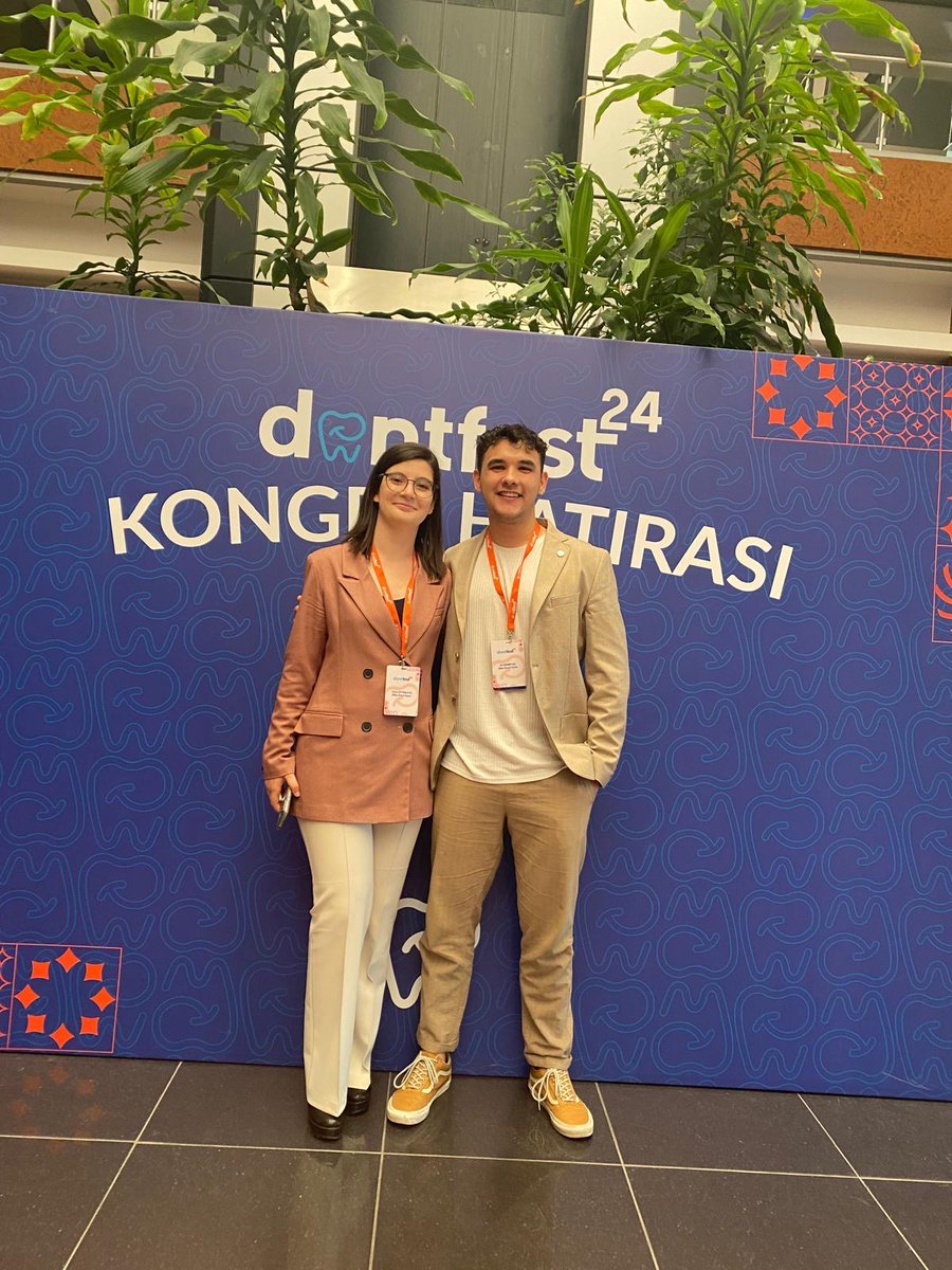 akisikraziye's tweet photo. 2. Ulusal Diş Hekimliği Kongresi'nde ev sahipliği yapan Denizli Pamukkale Üniversitesi'nde gerçekleşen kongrede birbirinden değerli hocaların sunumu ile geleceğin diş hekimlerine katkı sağlayan faydalı bir kongre oldu. Emeği geçen herkese teşekkürler🙏
#denfest #Denizli #Aydın https://t.co/SBRjjuZt1x