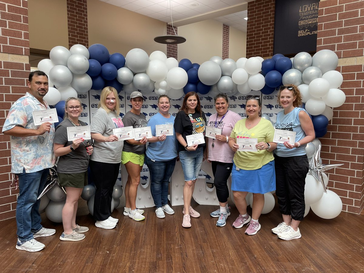 ESLwithDressel's tweet photo. At the @TISDOIS Staff Luncheon we recognized milestone years of faculty serving 5, 10, 15, and 20 years in @TomballISD !! @OIS_Mrs_Rush https://t.co/wPnqttxJqI