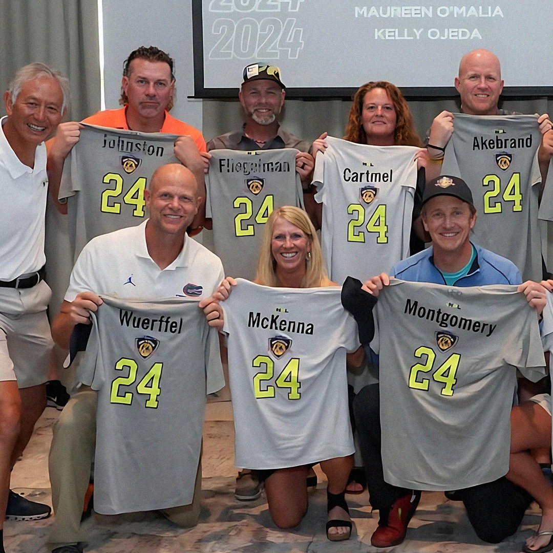 HeismanTrophy's tweet image. Happy Birthday to the 1996 Heisman Trophy winner, @GatorsFB's @DannyWuerffel!​

Under the guidance of the 1966 winner, @SteveSpurrierUF (also from Florida), Wuerffel threw for 3,625 yards and 36 touchdowns as he guided the Gators to an 11-1 record.​

Today, Danny Wuerffel is the…