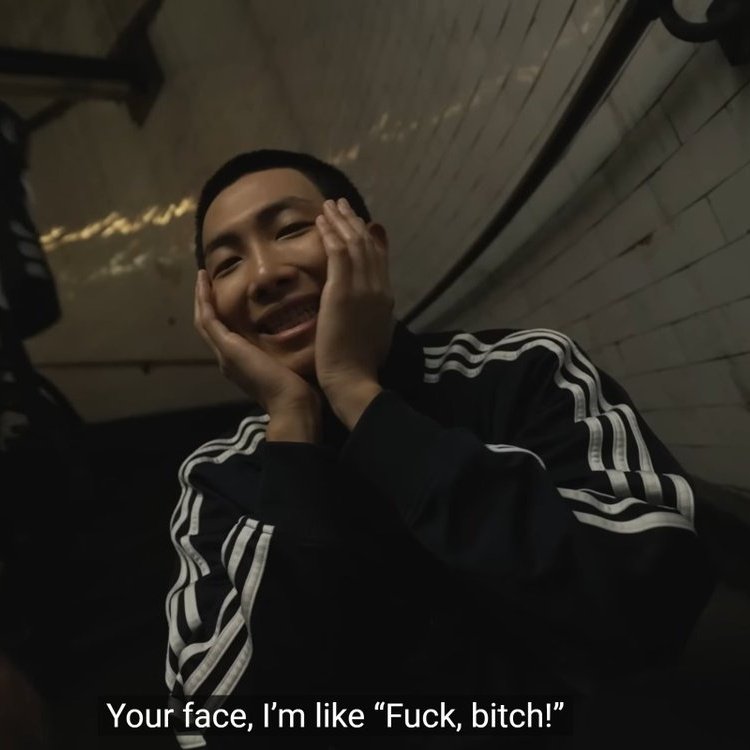 agustduh_'s tweet photo. lyrics : fuckkkk bitch
namjoon : 🩷☺️🥰💞🌸💐🤗 https://t.co/UvUNMq3RnO