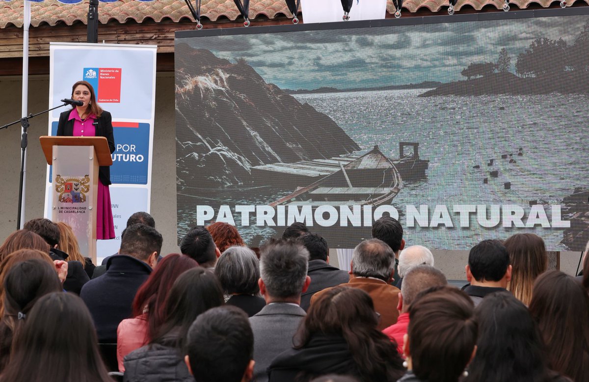 Ahora | Ya inició nuestra Cuenta Pública. La ministra <a href="/Marce_Sandoval_/">Marcela Sandoval Osorio</a> da cuenta de los logros en materia de recuperación de terrenos, entrega de títulos de dominio, disposiciones de suelo fiscal para diversos proyectos y otras acciones entre 2023 y 2024⬇️ youtube.com/live/eZbCnjjyP…