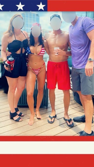 Happy Memorial Day!! Met the most amazing people ❤️ 🇺🇸 @SexxxySoccerMom @tomwanks420 https://t.co/Wa