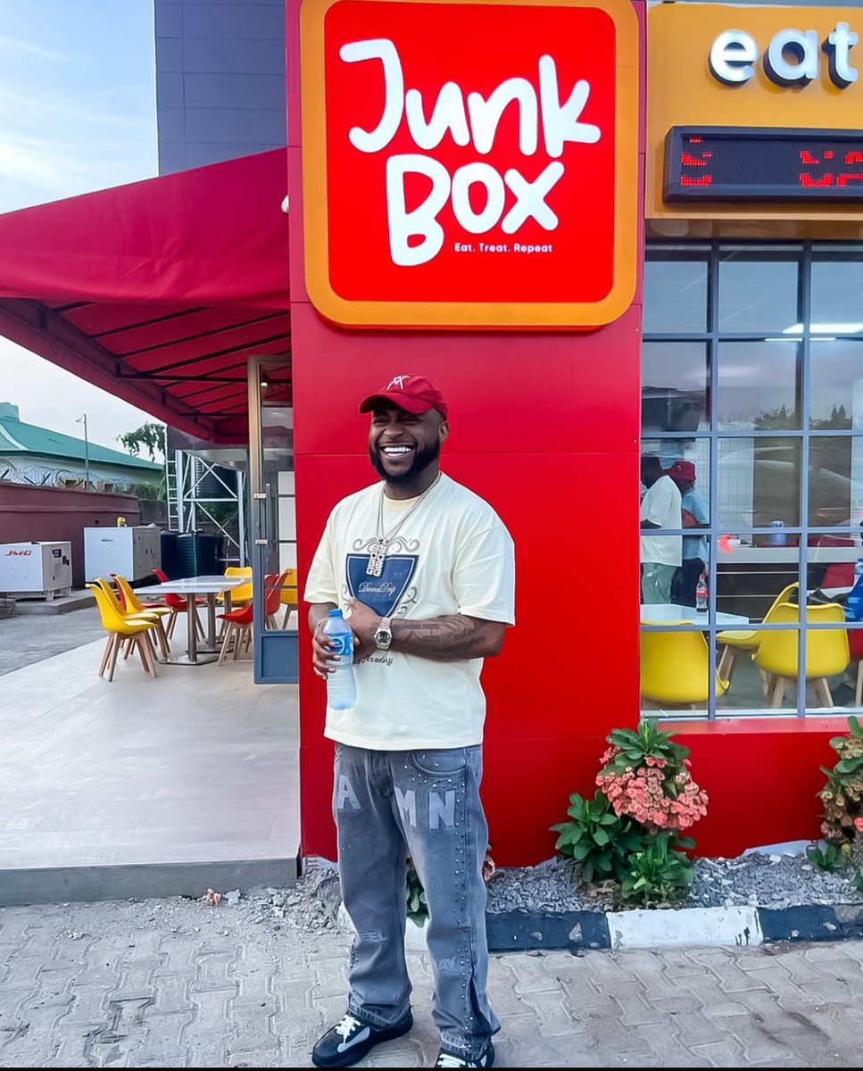 Davido at Junk Box in Abuja last week🤍