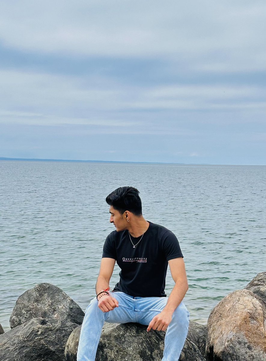 Ocean view and existential crisis🌊